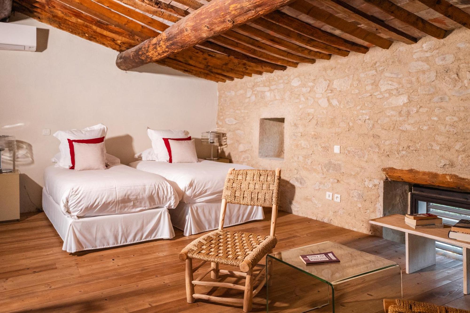 Le Galinier Lourmarin, A Beaumier Guesthouse Ruang foto