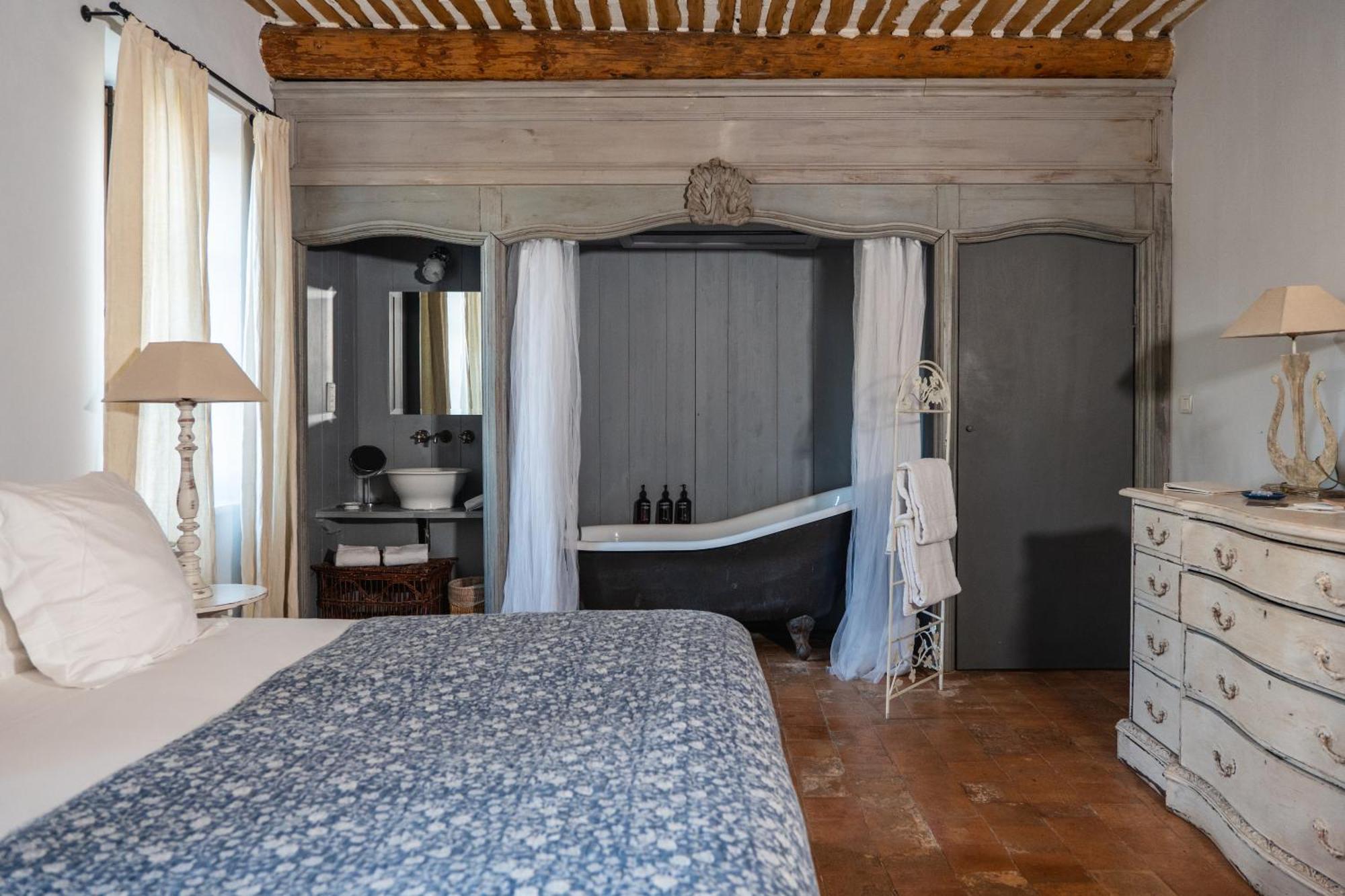 Le Galinier Lourmarin, A Beaumier Guesthouse Ruang foto