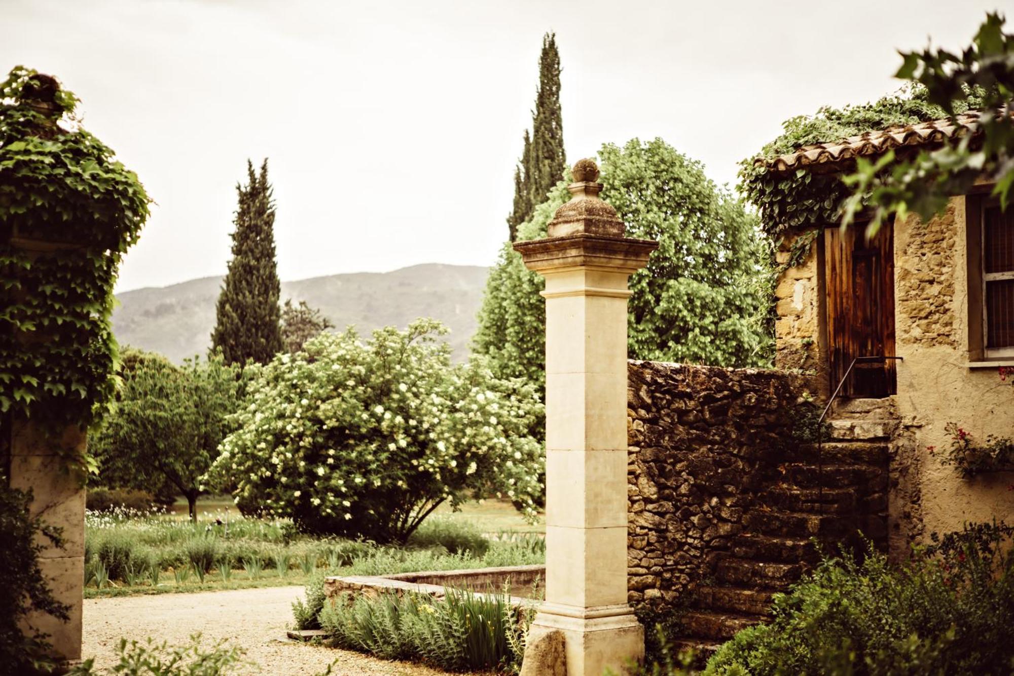 Le Galinier Lourmarin, A Beaumier Guesthouse Bagian luar foto